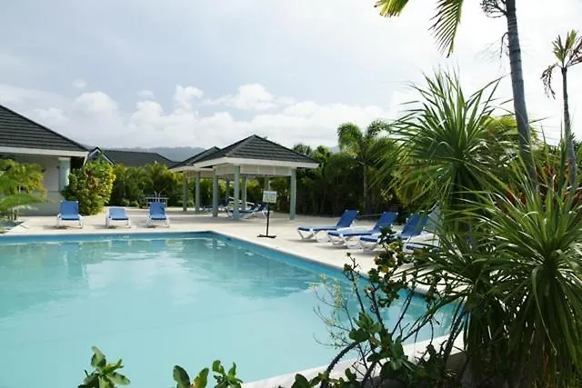 Jamnick Vacation Rentals - Fern Court, Richmond Estate, St Ann, Jamaica Aparthotel