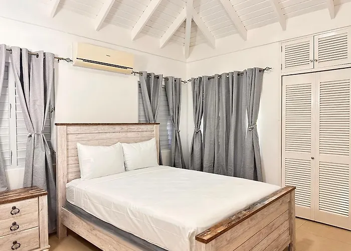Jamnick Vacation Rentals - Fern Court, Richmond Estate, St Ann, Jamaica Aparthotel