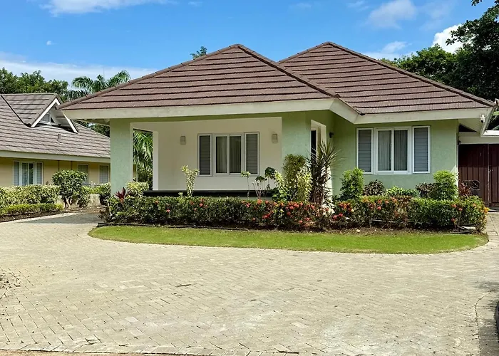Jamnick Vacation Rentals - Fern Court, Richmond Estate, St Ann, Jamaica * Ocho Rios
