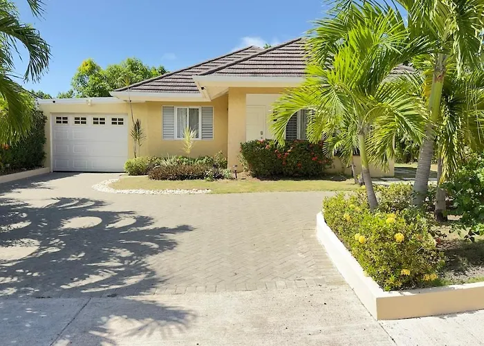Jamnick Vacation Rentals - Fern Court, Richmond Estate, St Ann, Jamaica Aparthotel Ocho Rios